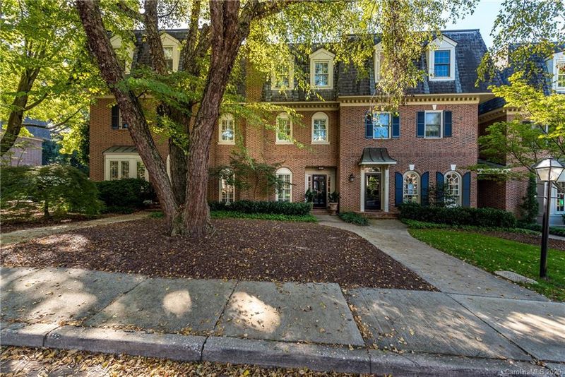 214 Perrin Pl, Charlotte, NC 28207