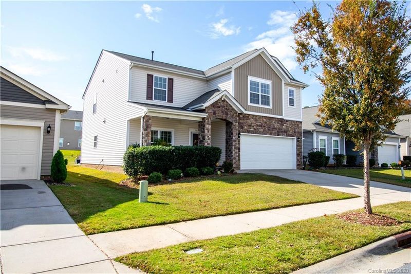 1612 Barroso Ln, Charlotte, NC 28213