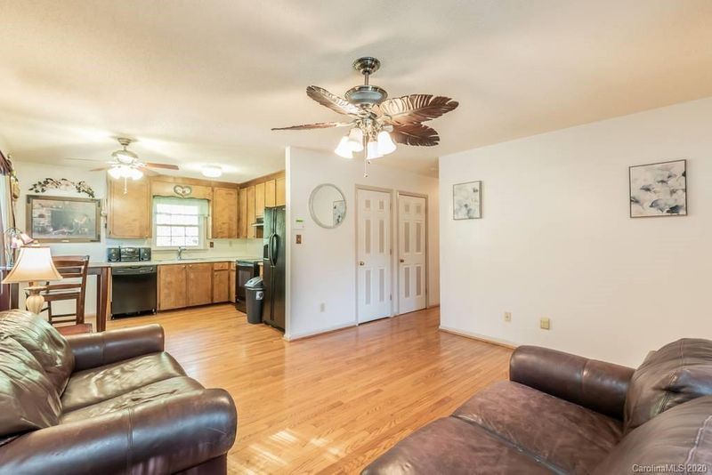2224 Betts Ln, Newton, NC 28658