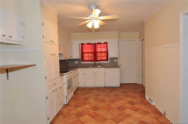 104 Moore St #5, Chester, SC 29706
