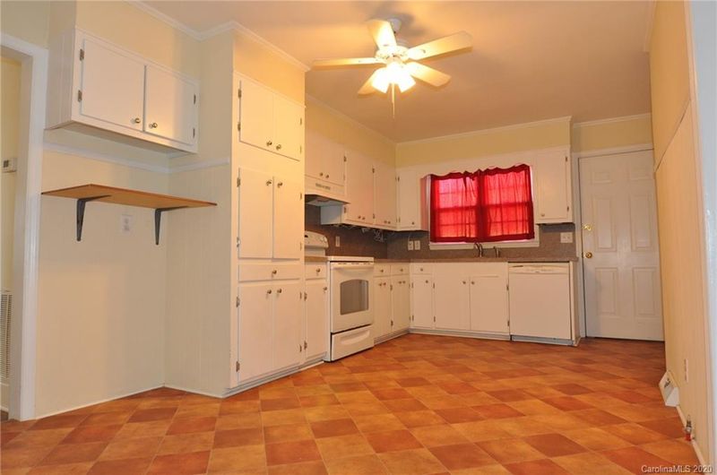 104 Moore St #5, Chester, SC 29706