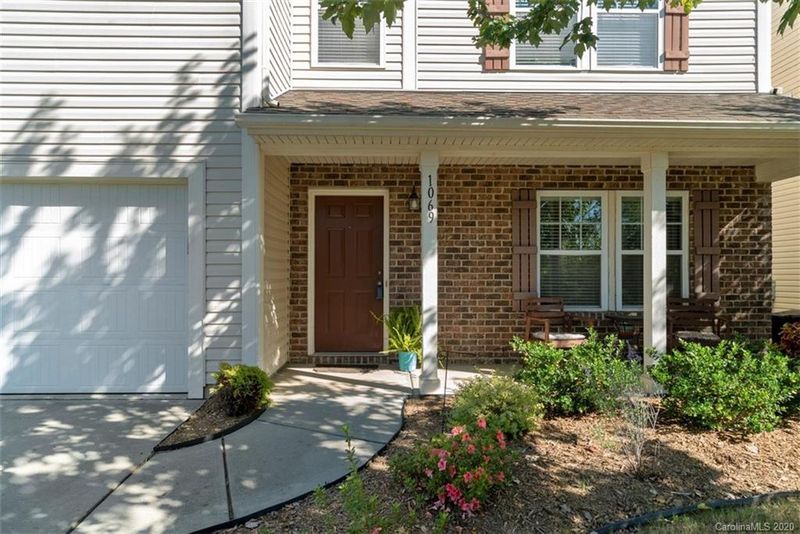 1069 Regal Manor Ln, Fort Mill, SC 29715