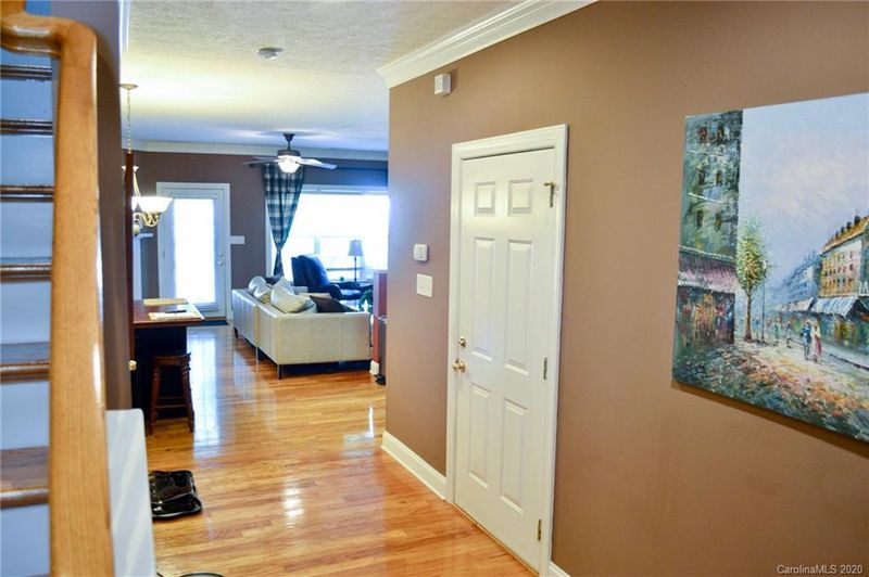 4748 Braxton Gate Ln, Hickory, NC 28602