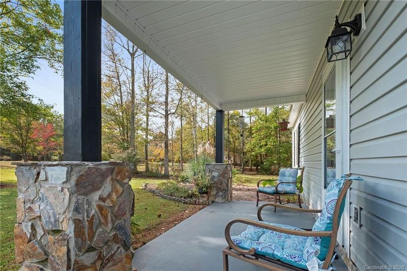 722 Hall Spencer Rd, Catawba, SC 29704