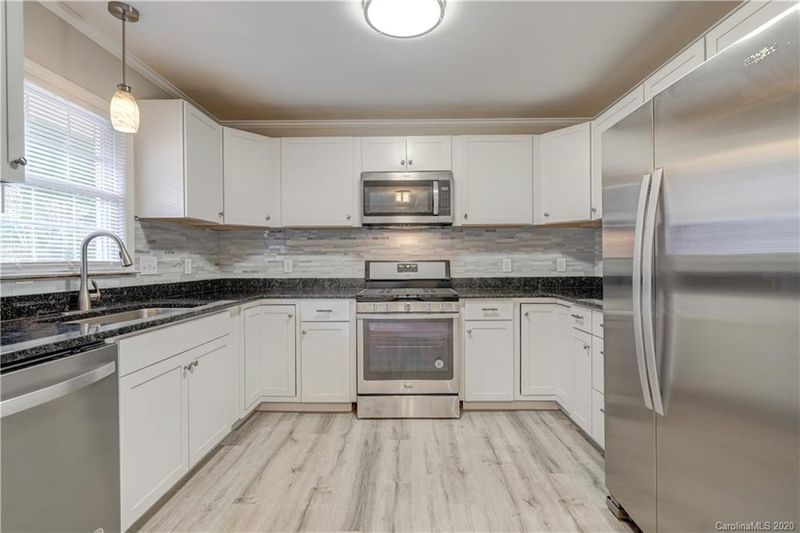 241 Lakeside Ave, Davidson, NC 28036