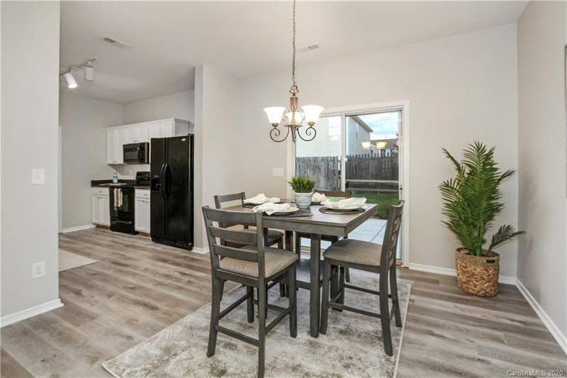 7318 Brewster St, Charlotte, NC 28216