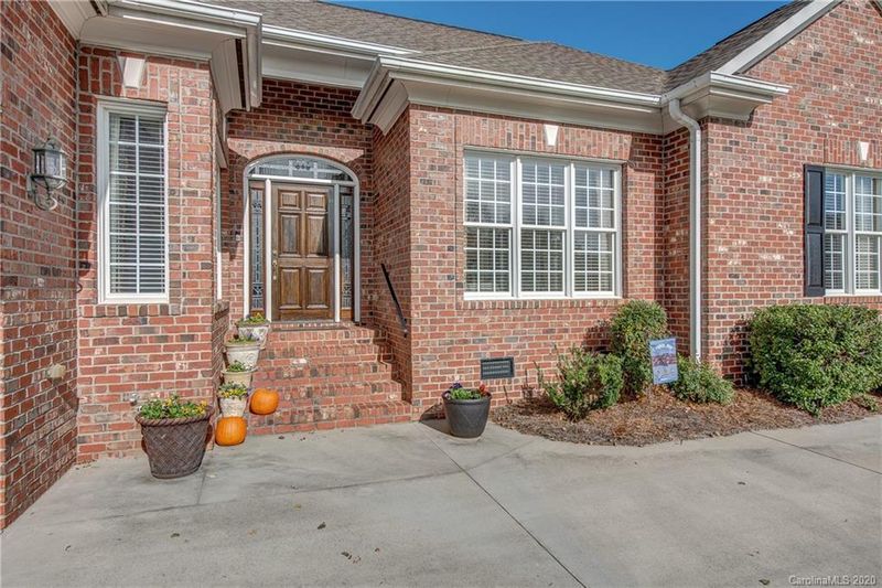 3748 Sand Wedge Dr, Gastonia, NC 28056