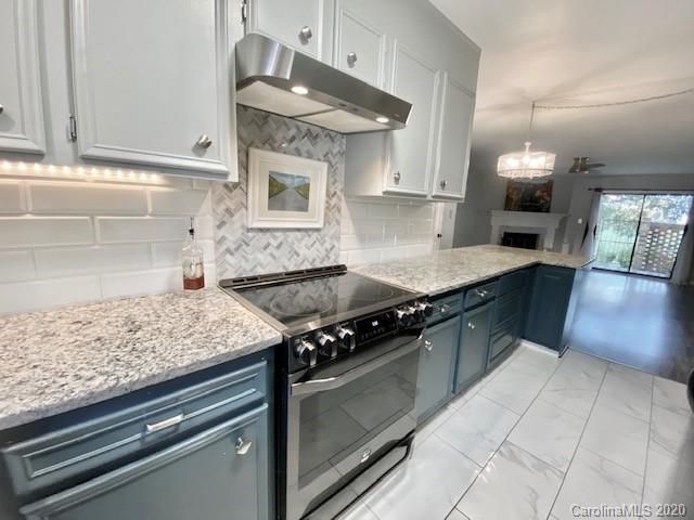 1330 5th St NE #71, Hickory, NC 28601