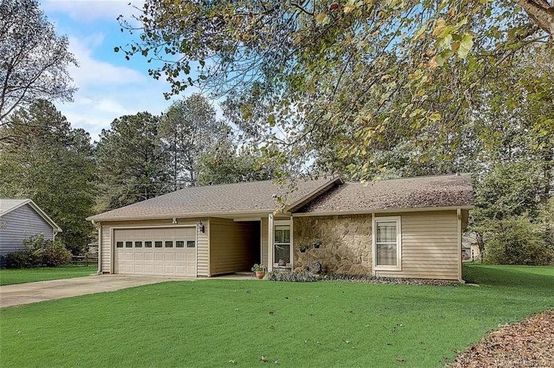 10331 Topeka Dr, Mint Hill, NC 28227