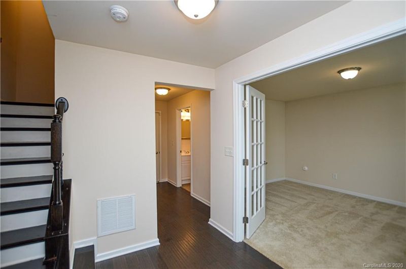 2108 Arbor Loop Dr, Charlotte, NC 28217