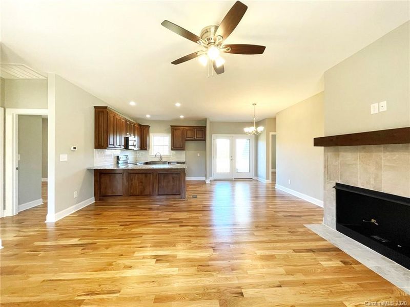 231 Brentwood Dr, Maiden, NC 28650