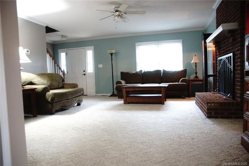 4373 Hickory Hollow Rd, Gastonia, NC 28056