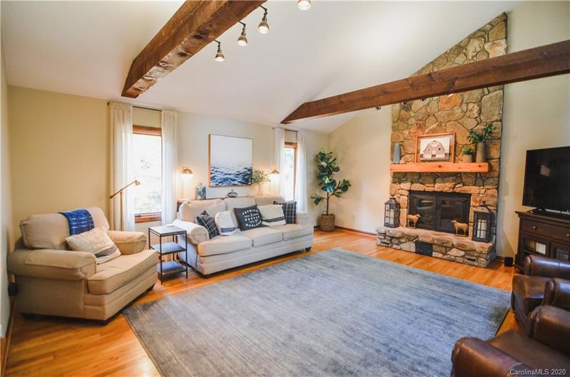 3004 Southhampton Cir, Gastonia, NC 28056