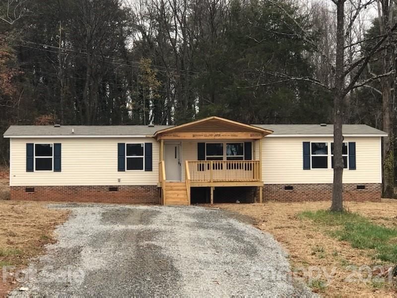 1010 4th St SW #4A, Conover, NC 28613