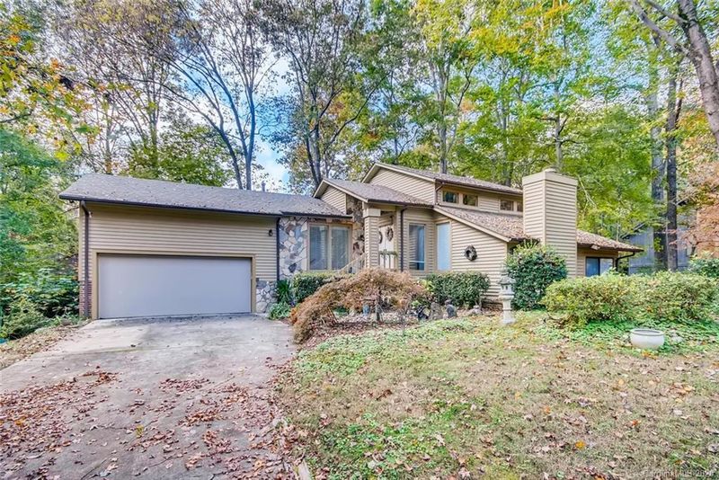 1419 Jules Ct, Charlotte, NC 28226