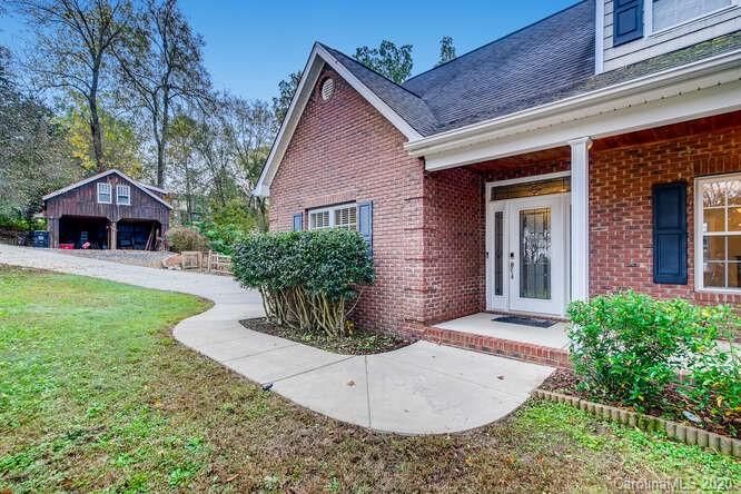 1938 Old Farm Rd SE, Concord, NC 28025