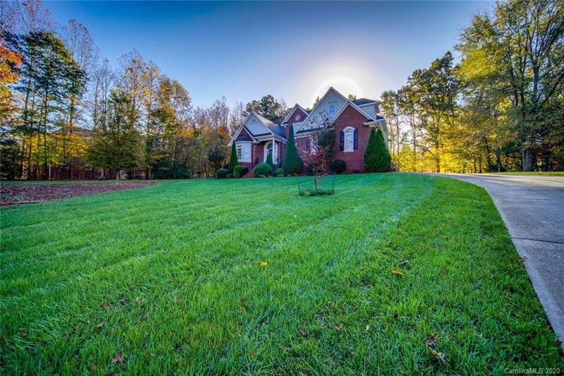 814 Bridgewater Dr, Monroe, NC 28112