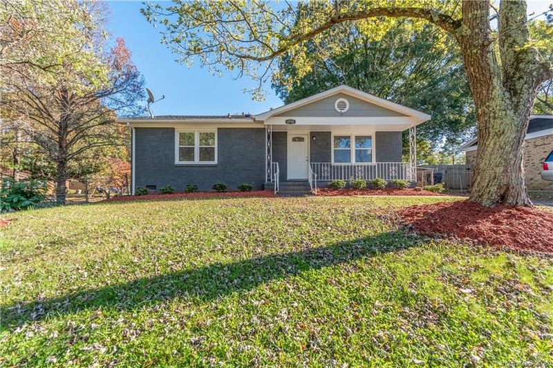 4750 Pineleaf Dr, Charlotte, NC 28269