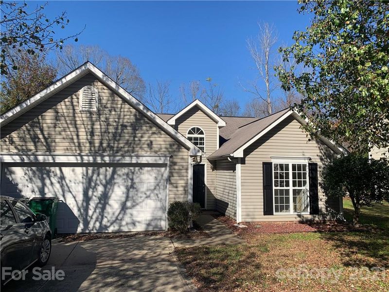 8812 Clifton Meadow Dr, Matthews, NC 28105