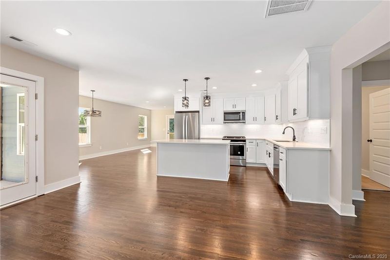 1104 Dade St, Charlotte, NC 28205