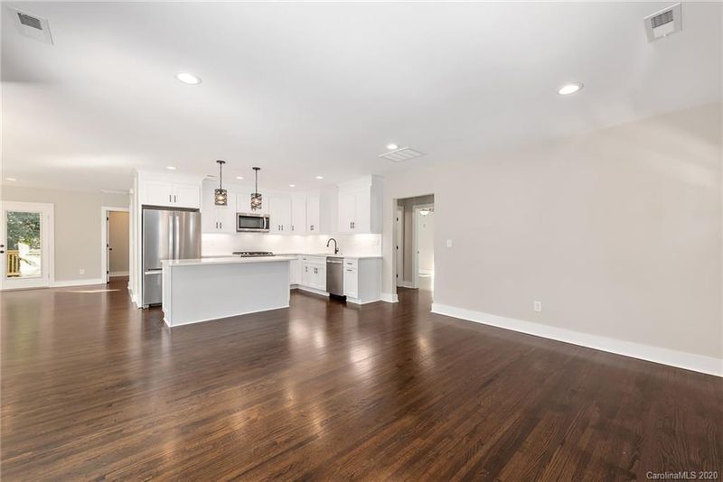 1104 Dade St, Charlotte, NC 28205