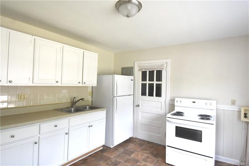 1449 Remount Rd, Charlotte, NC 28208