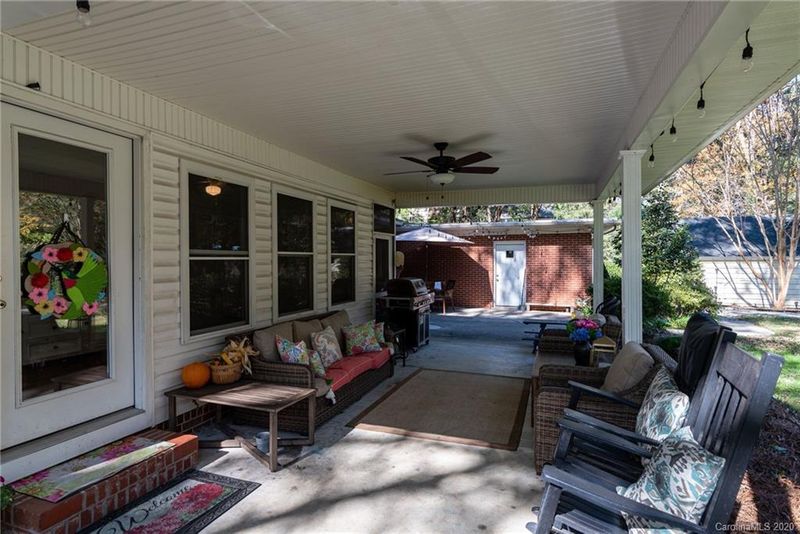 804 N Oak St, Lincolnton, NC 28092