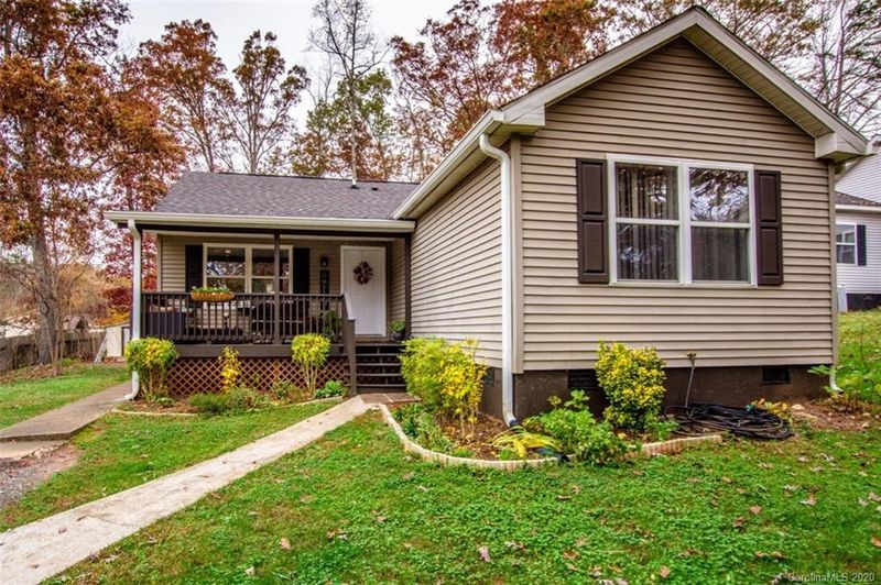 107 Queensbury Rd, Troutman, NC 28166