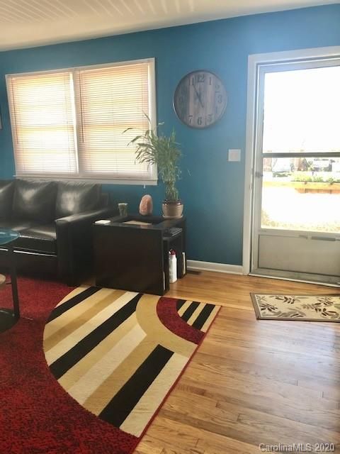 940 32nd St NE, Conover, NC 28613