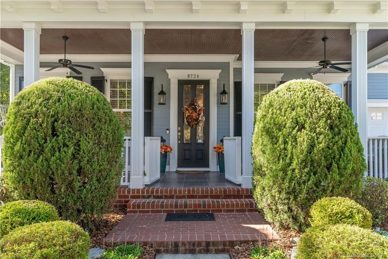 9724 Wheatfield Rd, Charlotte, NC 28277