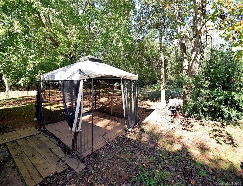 9313 Split Rail Ln, Charlotte, NC 28227