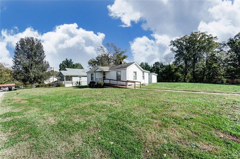 1114 Ferrell Grove Ave, Gastonia, NC 28056