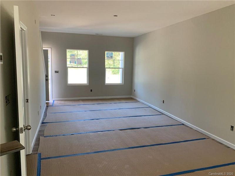 907 Eastside Dr, Statesville, NC 28625