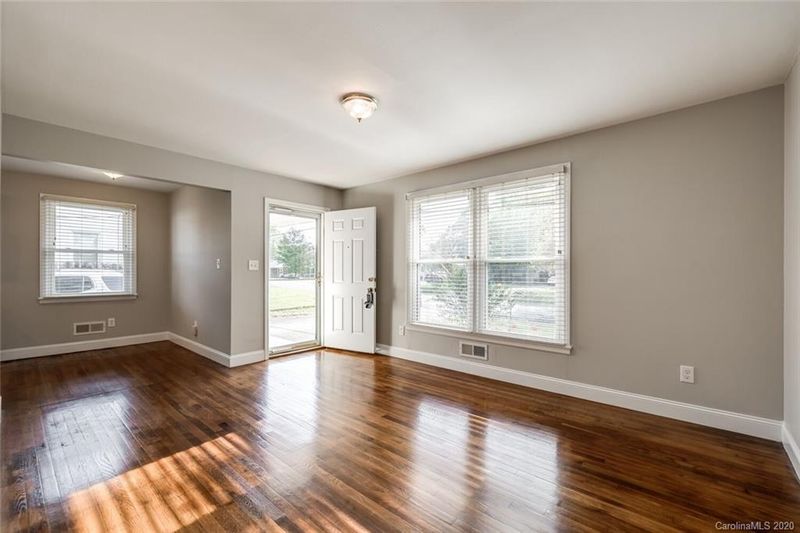 628 E 12th Ave, Gastonia, NC 28054