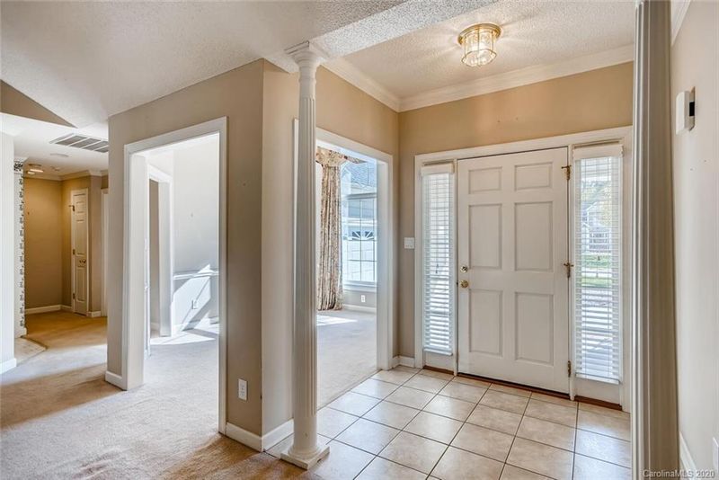 520 Cameron Pointe Ln, Belmont, NC 28012