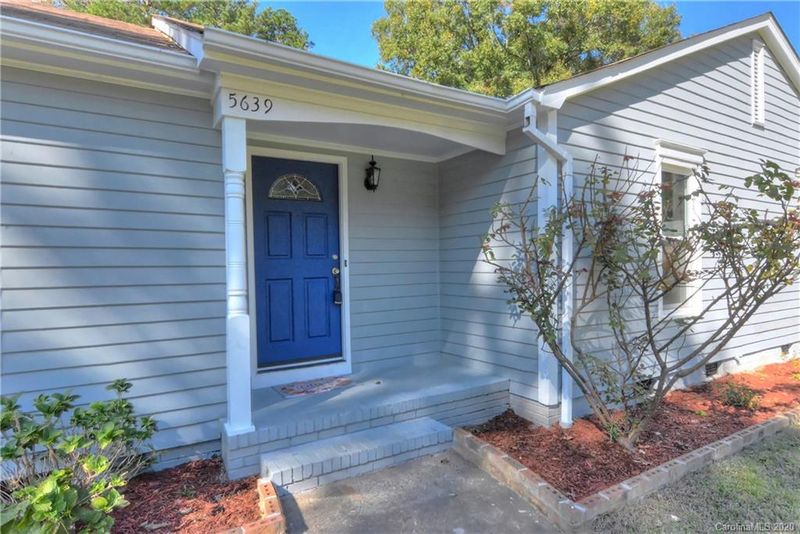 5639 Cherrycrest Ln, Charlotte, NC 28217