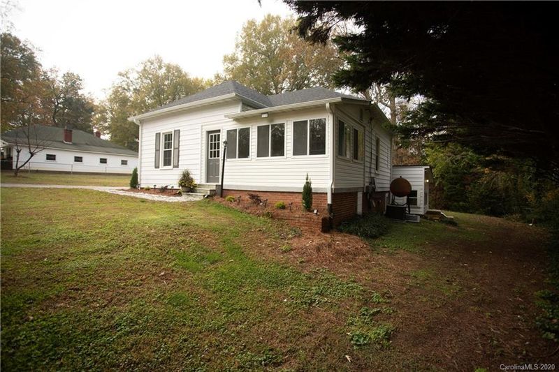 1115 Mountain St, Kannapolis, NC 28081