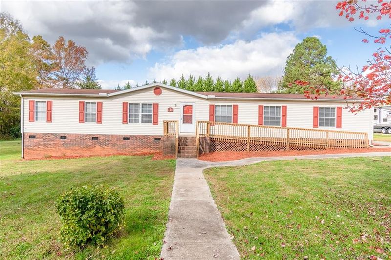 126 Laramie Ct, Troutman, NC 28166