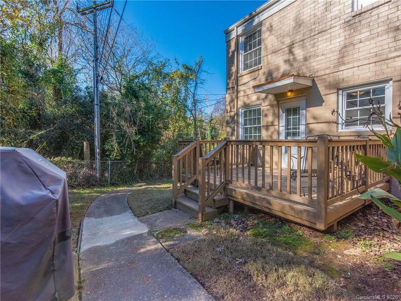 233 Wakefield Dr #B, Charlotte, NC 28209