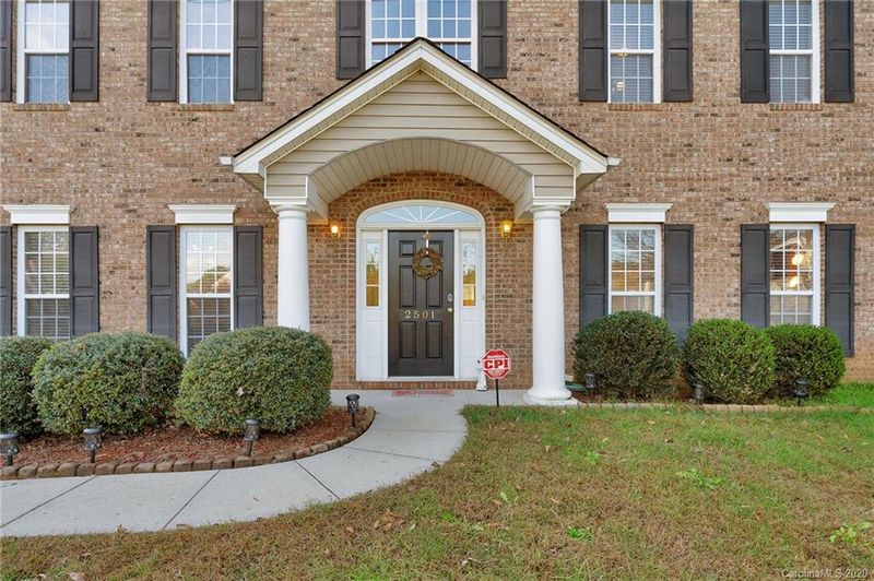 2501 Sandy Ridge Ln, Matthews, NC 28105