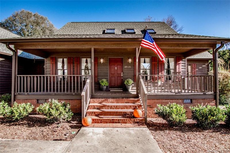 1021 Churchill Rd, Davidson, NC 28036