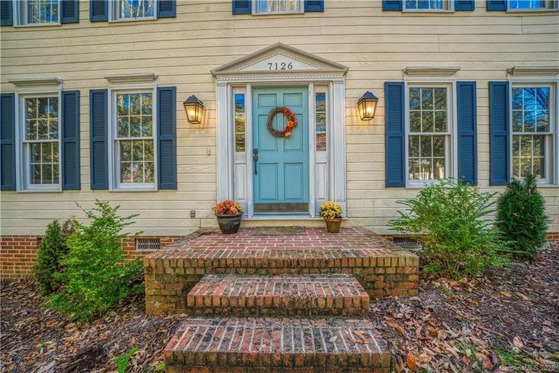 7126 Essington Dr, Charlotte, NC 28270