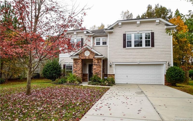 5541 Versage Dr, Mint Hill, NC 28227