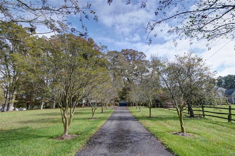 607 Witmore Rd, Wingate, NC 28174