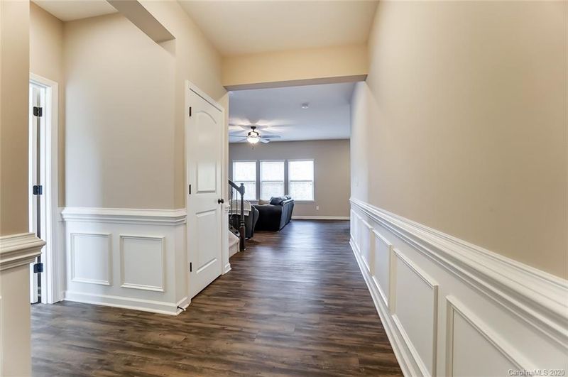1822 Swan Dr, Charlotte, NC 282165
