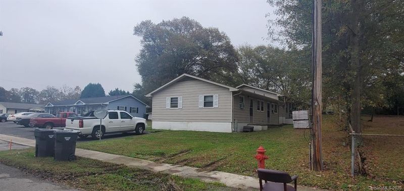 430 College St, Dallas, NC 28034