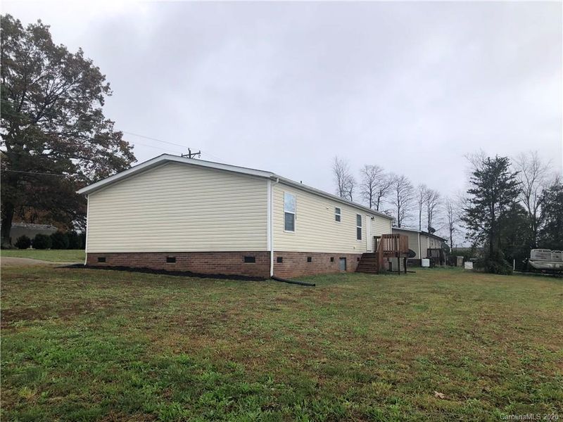 1753 Bush Dr, Conover, NC 28613