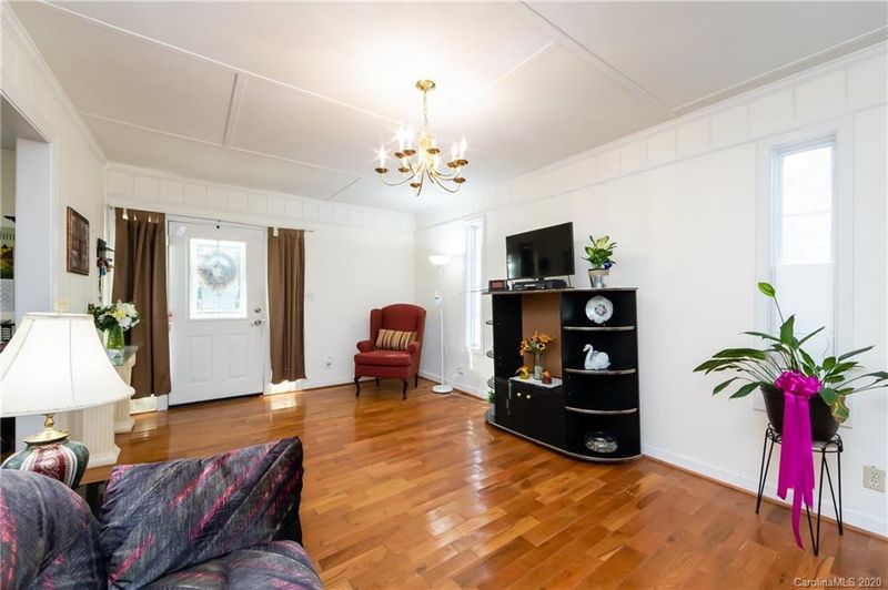 7225 Dorn Cir, Charlotte, NC 28212