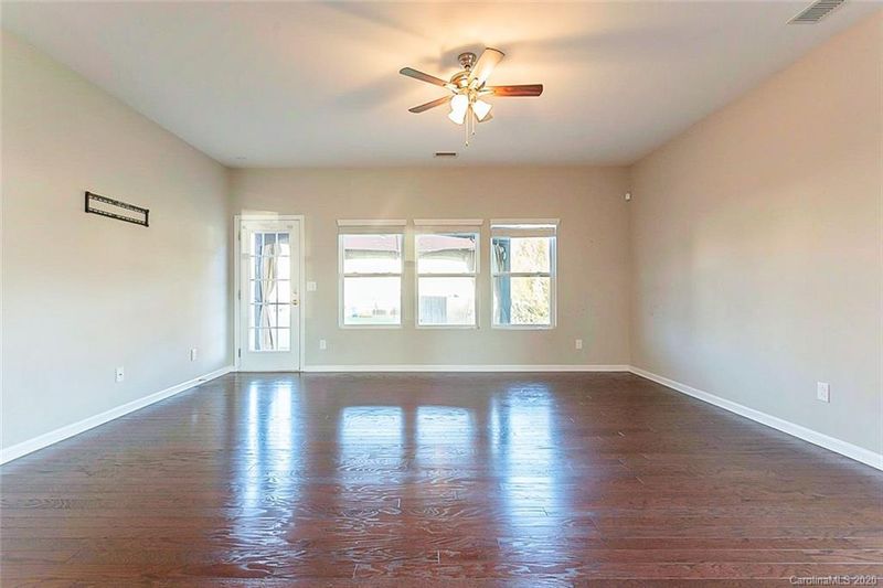 6906 Barefoot Forest Dr, Charlotte, NC 28269