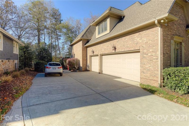 13518 Robert Walker Dr, Davidson, NC 28036